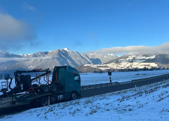 Spezialtransport an der Küste